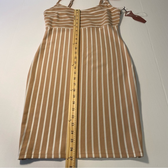 Haute Monde Striped Bodycon Dress - Picture 8 of 9